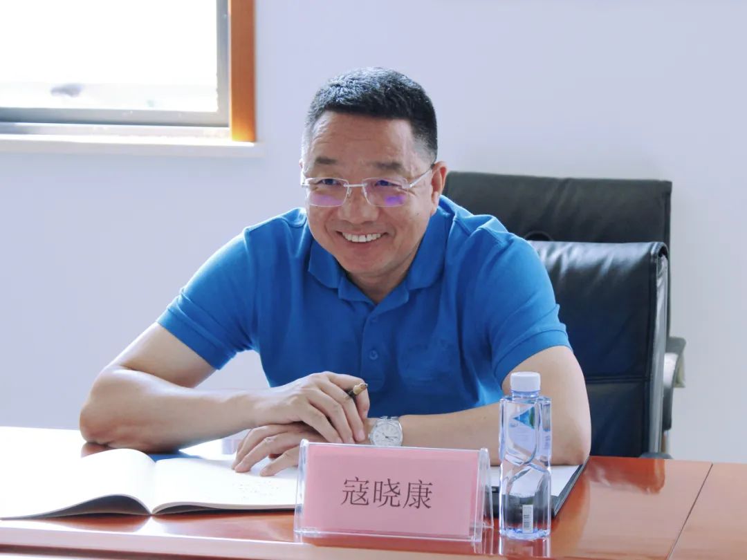 1693470741122208.jpg 企業(yè)動(dòng)態(tài) 熱烈歡迎藍(lán)曉科技領(lǐng)導(dǎo)一行蒞臨中鈉儲(chǔ)能參觀考察8.jpg